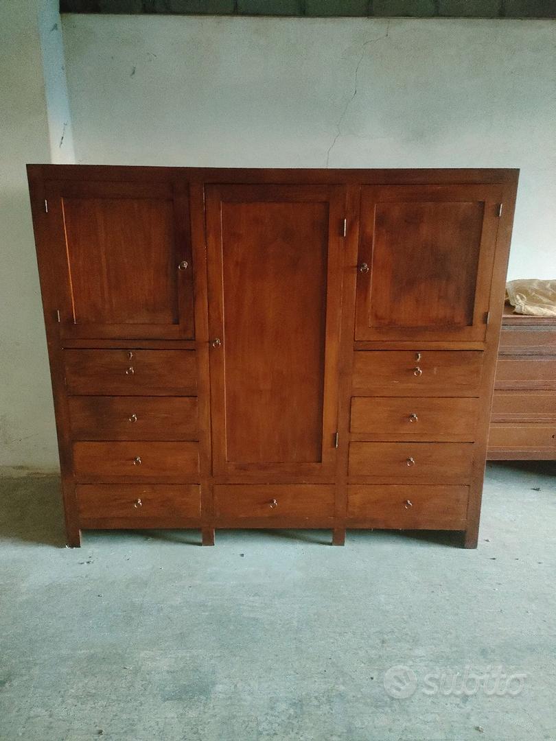 Stock di Mobili