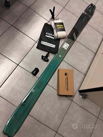 Sci nuovi Atomic Backland 88 con attacchi e pelli