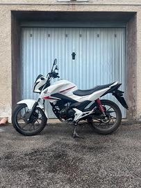 Honda CB125F