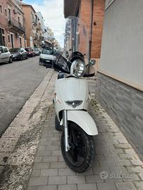 Aprilia Scarabeo 300s (2009)