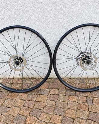 Coppia ruote Gravel 26” nere con freni a disco