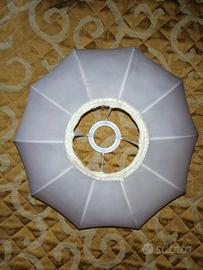 Paralume in stoffa frangiato