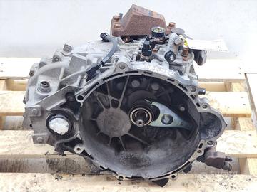 CAMBIO MANUALE COMPLETO USATO KIA Sportage Serie 4