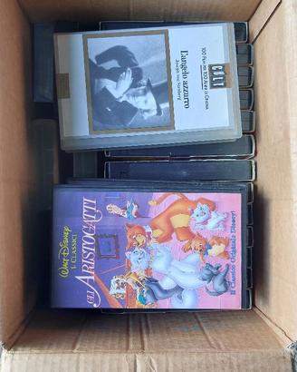 Lotto 25+ Videocassette VHS Film e Cartoni Animati