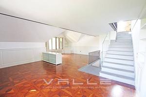 Attico / Mansarda di 180 m² con 3 locali e box aut