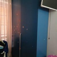 Cameretta con letto a una piazza e mezza