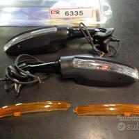 Coppia specchi far con frecce integrate