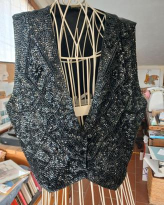 gilet ricamato con perline
