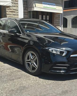 Mercedes-Benz A 180 Premium AMG