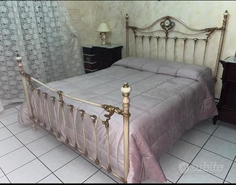 Camera da letto, Vetrina, Divano 👇