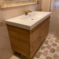 Mobile bagno sospeso