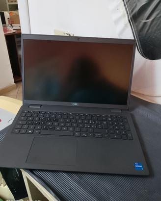 Dell Latitude 3520