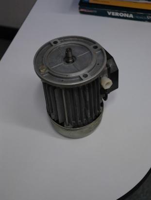 Motore elettrico induzione
