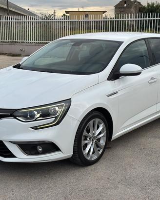 Renault Megane 2019 1.5 dCi 115 CV AUTOM. INTENS