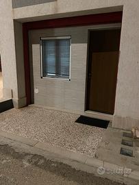 Locale commerciale zona parco padre Pio