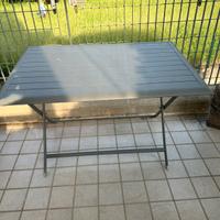 Tavolo da esterno in alluminio
