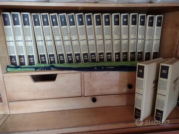 Enciclopedia composta da 20 volumi