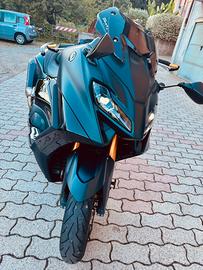 Tmax 560 tech max