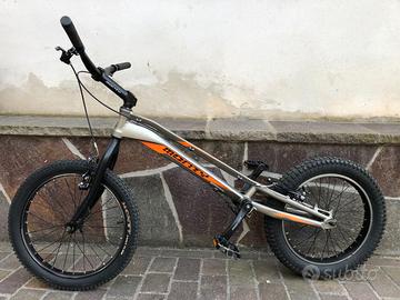 Bici da Trial Monty