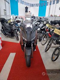 YAMAHA X-MAX 300 DICEMBRE 2017  GARANZIA 12 MESI