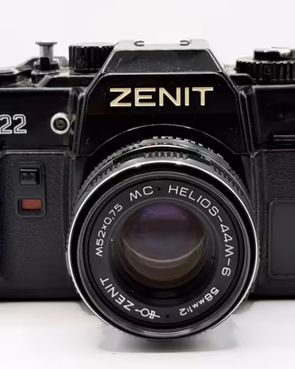 Zenit 122 con ottica helios 44-M-6
