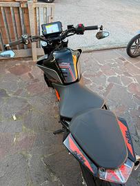 Vendita ktm duke 390