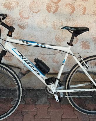 Mountain Bike Nuzzi M38 – MTB ammortizzata