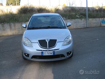 Lancia Ypsilon 1.2 Versus