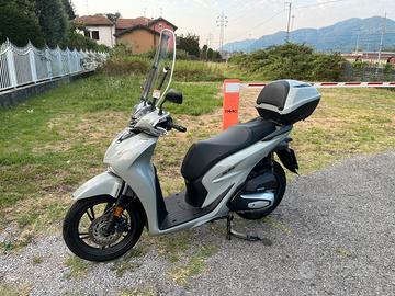 Honda sh 150 scooter