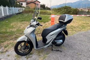 Honda sh 150 scooter