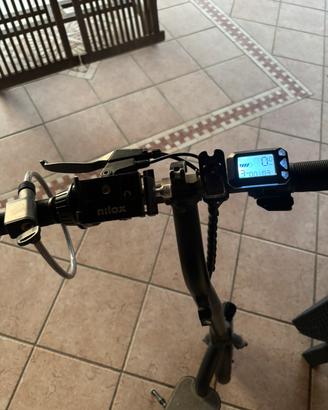 Monopattino elettrico nilox doc 8five