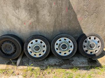 Cerchi in ferro Fiat + Gomme