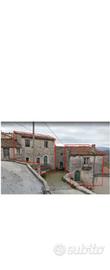 Casa in pietra da ristrutturare
