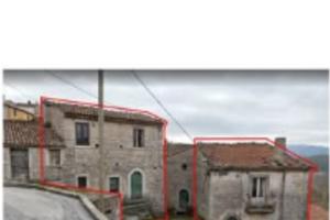 Casa in pietra da ristrutturare