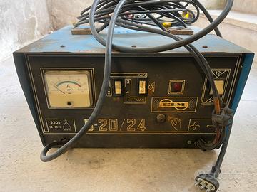 Carica batterie 12/24 volt
