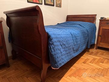 Letto a barca in noce dell'800