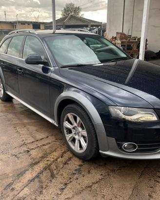 Audi A4 B8 AllRoad 4x4 2.0 TDI CAH PER RICAMBI