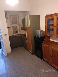 Moncalieri-C.so Roma: Bilocale arredato, abitabile