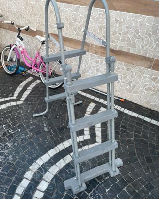 scaletta piscina bestway