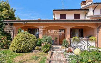 VILLA BIFAMILIARE CON GIARDINO PRIVATO, TAVERNA, M