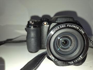 Macchina fotografica fujifilm finepix  s3300