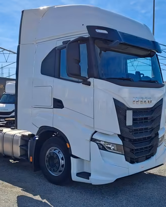 IVECO S-WAY AS440S49 T/P