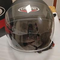 Casco moto marca Caberg
