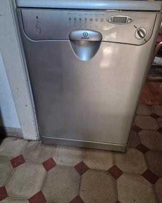 lavapiatti  frigo e lavatrice usata in buono stato