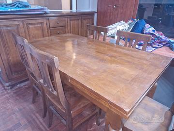 tavolo allungabile e sedie in legno massello 