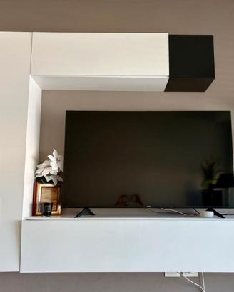 Parete attrezzata bianco lucido + cubo nero