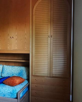 Mobile cameretta con letto e materasso