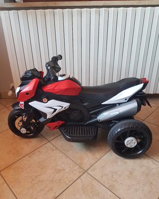 triciclo elettrico moto BMW s1000 rr