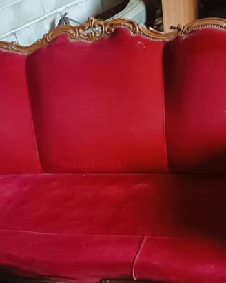 divano e due poltrone