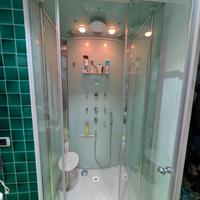 cabina doccia con bagno turco e cromoterapia 